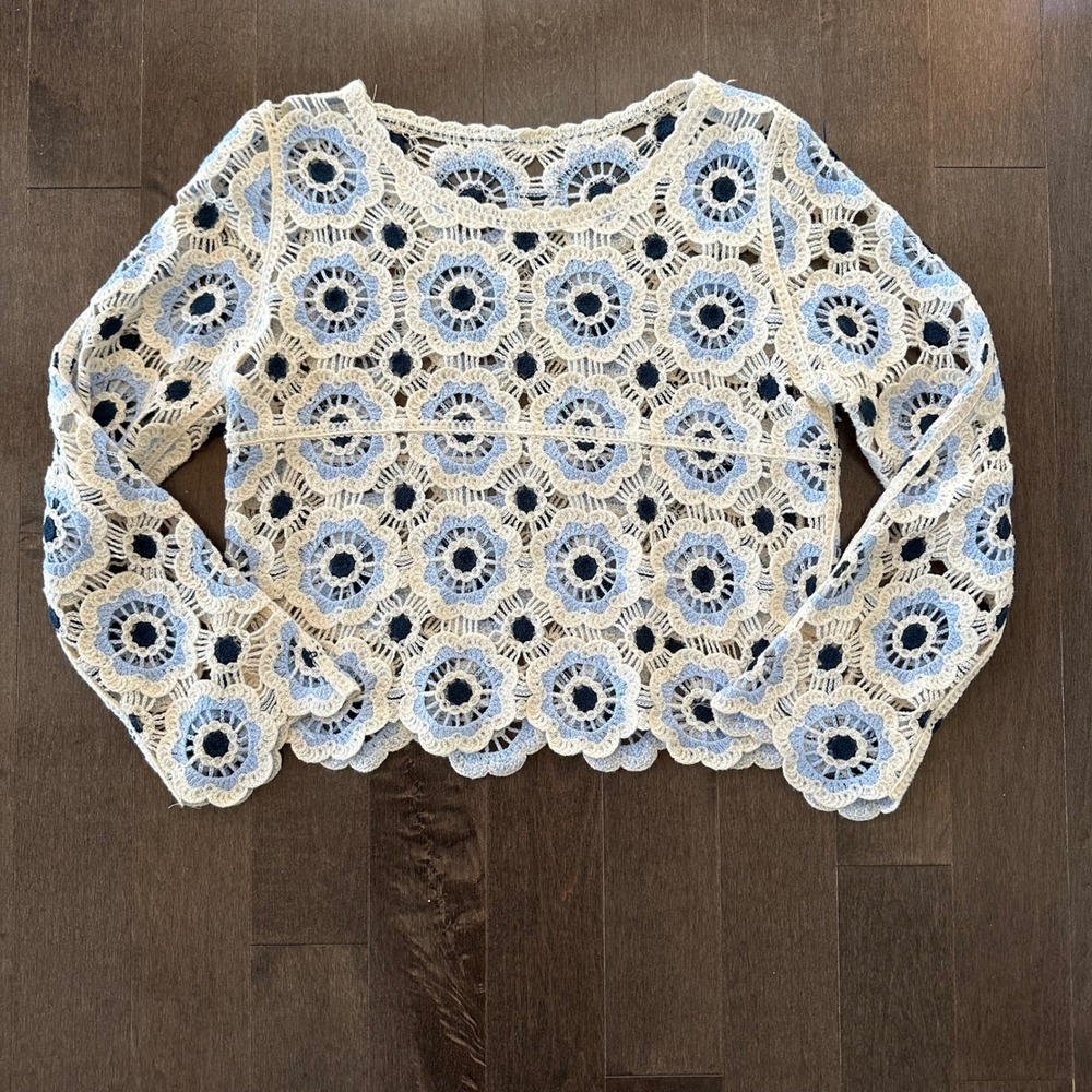 Crochet Knit‎ Top Floral Boho Festival Scalloped Summer Vacation Blue Ivory S/M